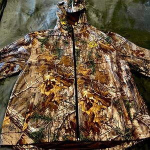 Realtree soft rain coat